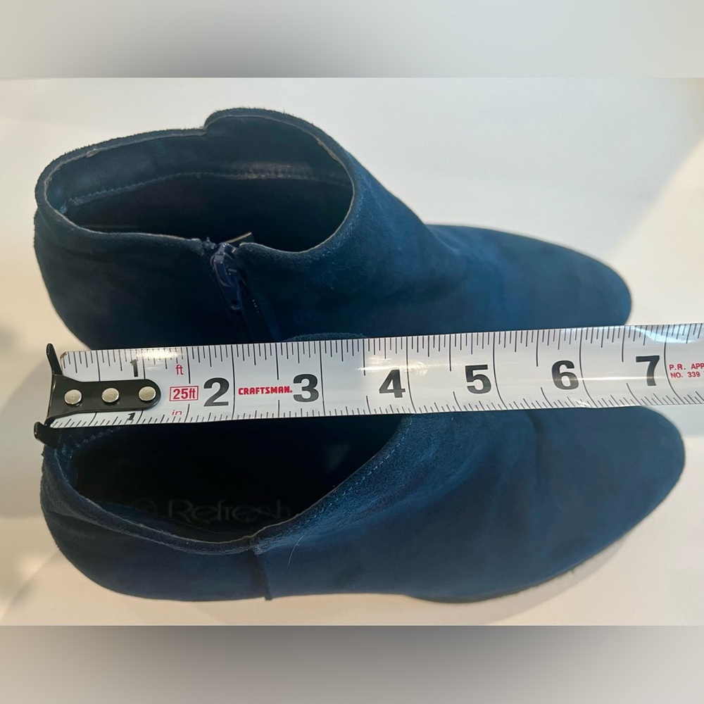 Refresh Suede Navy Ankle Booties Heel Zip Size 8.5 Women’s - Picture 5 of 11